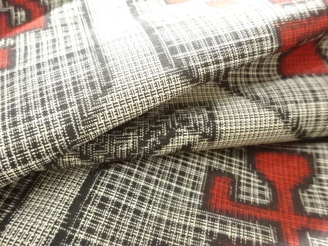  アンティーク　抽象花模様織り出し銘仙着物